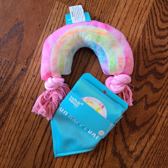 π50% OFF - NWTβΌοΈ Tails & Noses Pet Bandana with Matching Toy - Picture 7 of 7